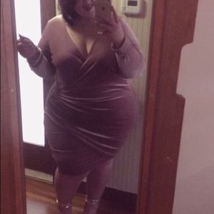 Velvet wrap dress with zipper